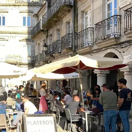 Ag Piso Lirio En El Centro De Cangas do Morrazo